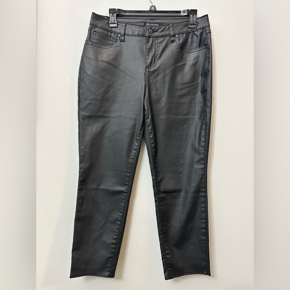Versona Black Coated Faux Leather Women’s Pants Size 30